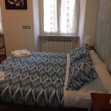 B & B Leonard Acqui Рим Номер фото